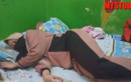Fakta Ilmiah Indo Virall Kupeluk Teman Istri Di Tengah Gerimis